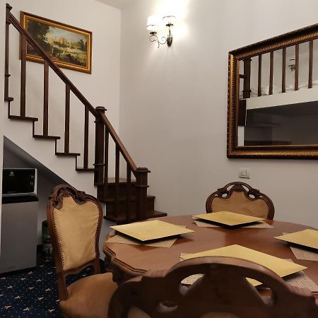Weiss Little Palace Braşov Extérieur photo