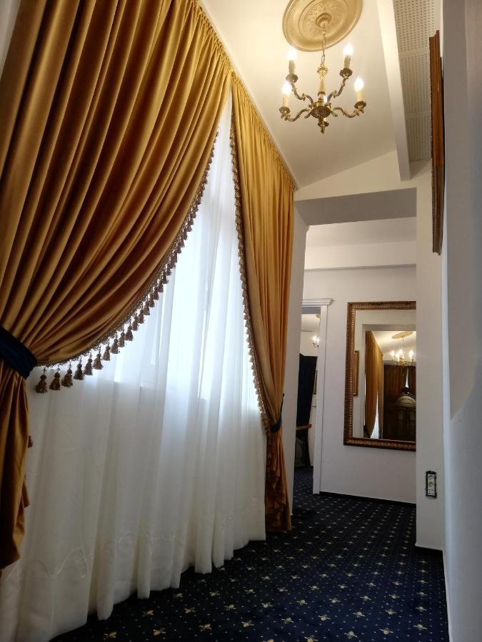 Weiss Little Palace Braşov Extérieur photo