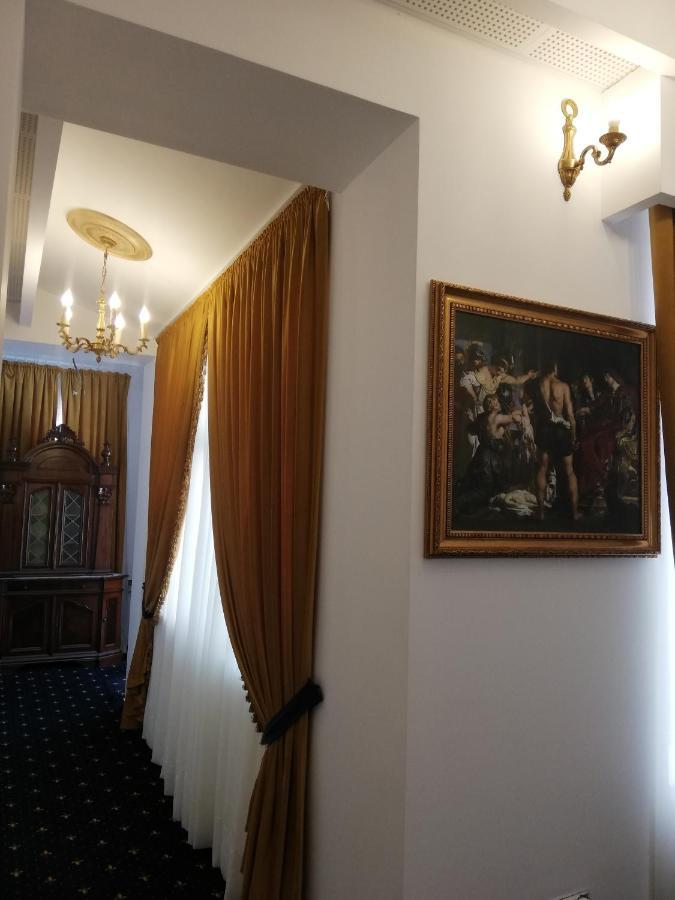 Weiss Little Palace Braşov Extérieur photo
