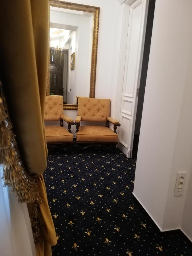 Weiss Little Palace Braşov Extérieur photo