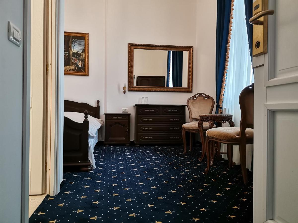 Weiss Little Palace Braşov Extérieur photo